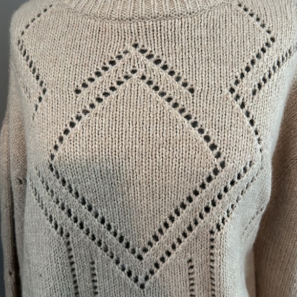 H&M Wool Cream Sweater - Picture 3 of 9